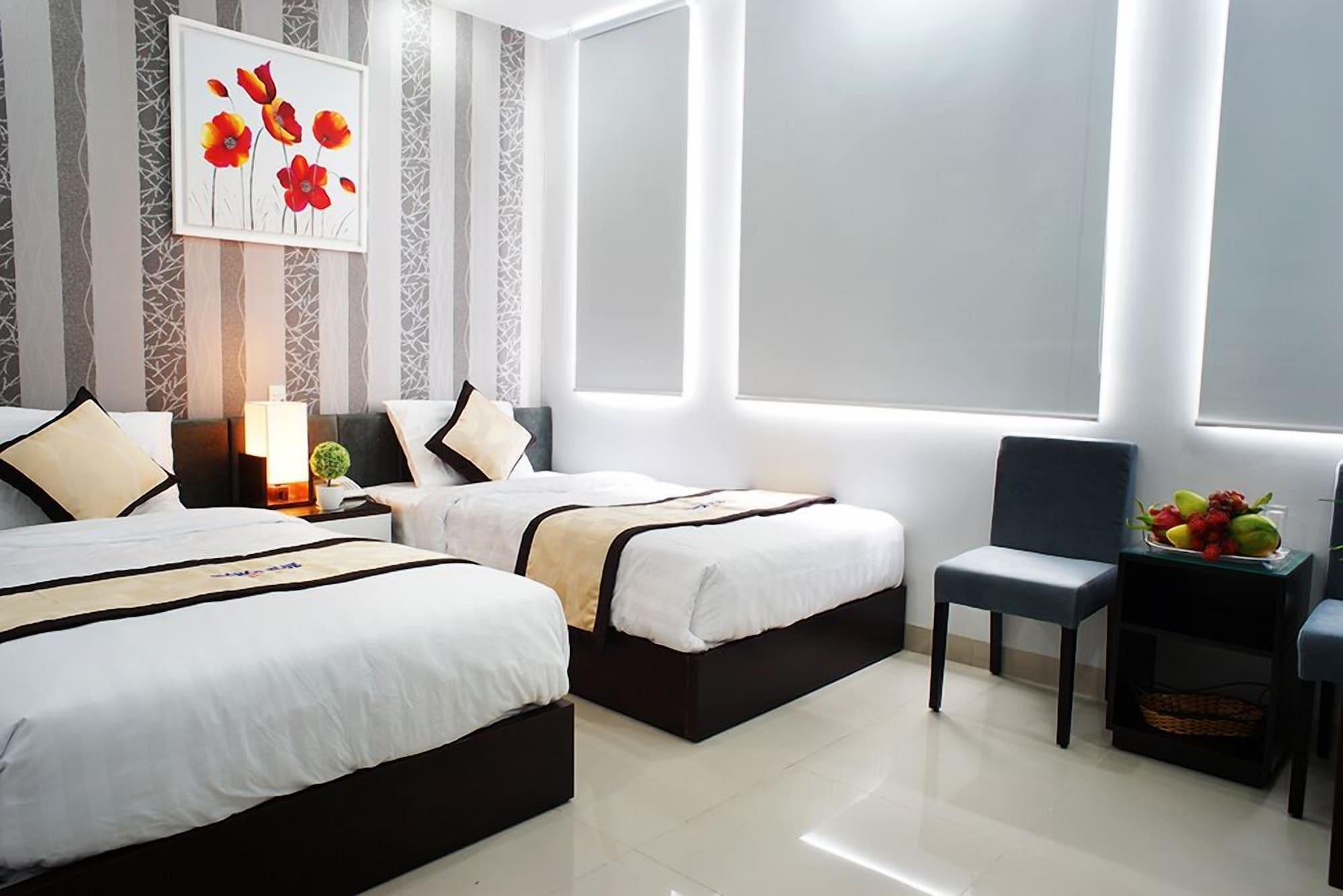 Hanoi Blue Hotel - The Water Front Da Nang Bagian luar foto