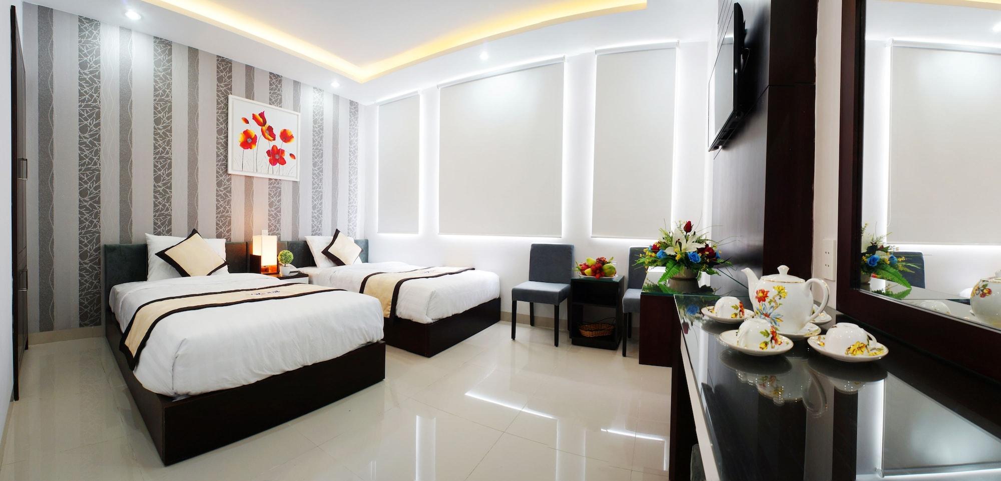Hanoi Blue Hotel - The Water Front Da Nang Bagian luar foto
