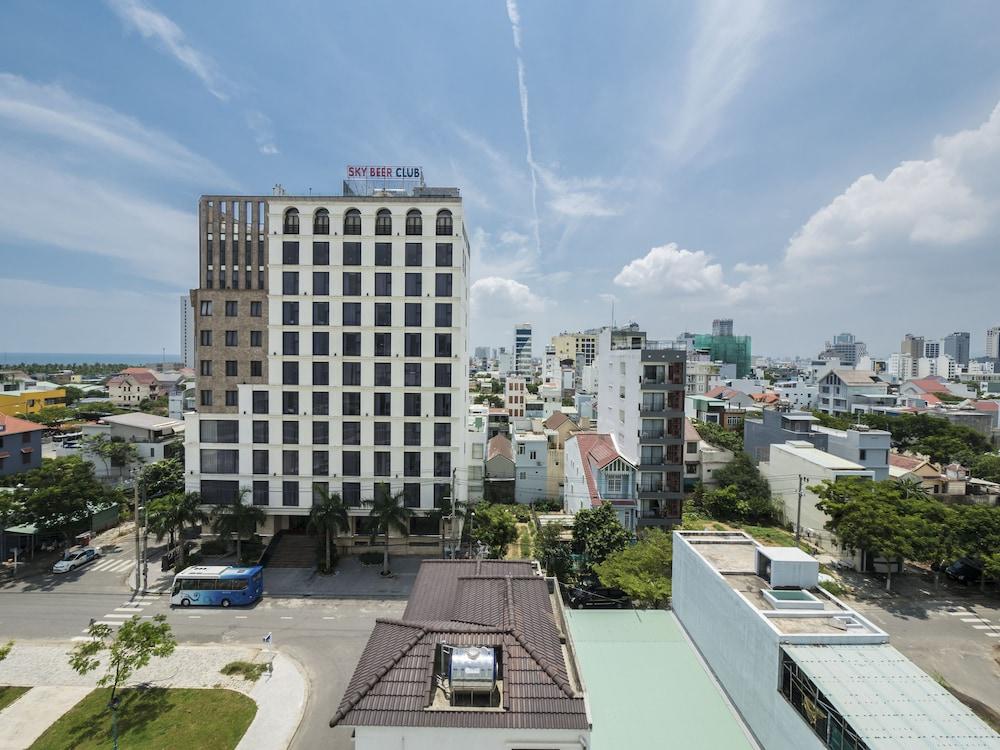 Hanoi Blue Hotel - The Water Front Da Nang Bagian luar foto