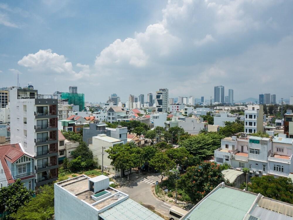 Hanoi Blue Hotel - The Water Front Da Nang Bagian luar foto