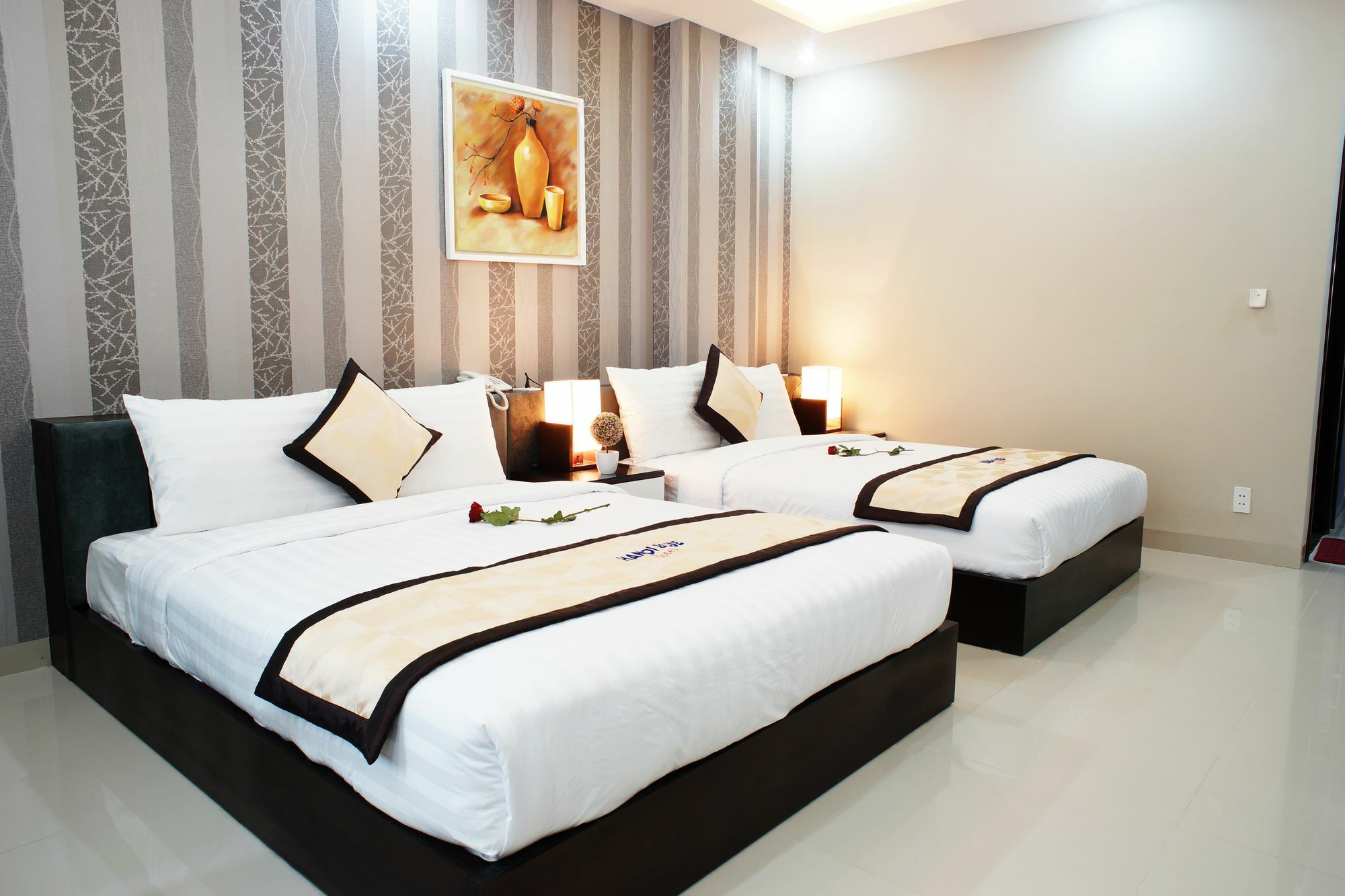 Hanoi Blue Hotel - The Water Front Da Nang Bagian luar foto