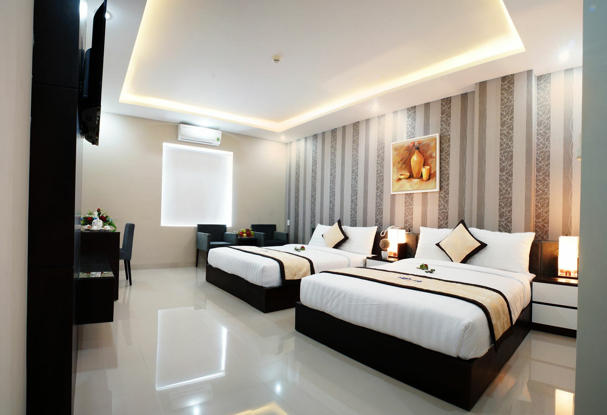 Hanoi Blue Hotel - The Water Front Da Nang Bagian luar foto